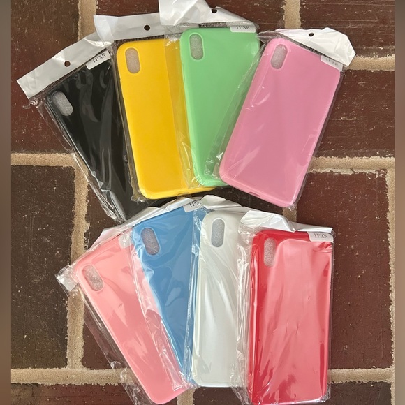 8 iPhone XR cases - Picture 1 of 1